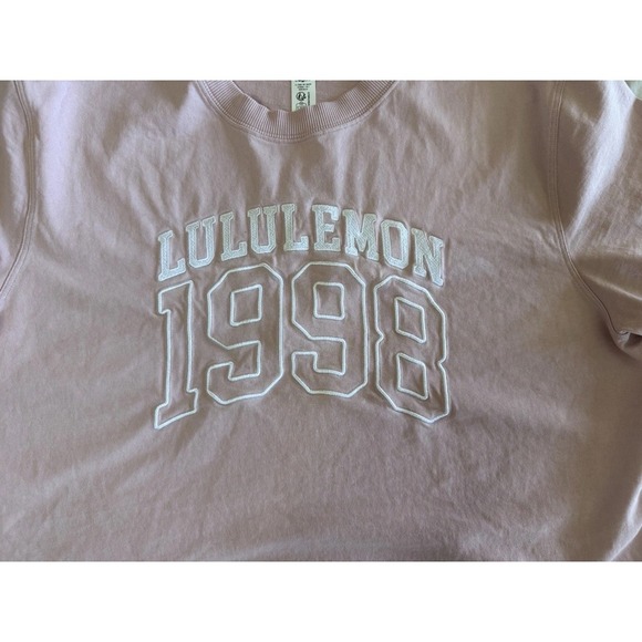 Lululemon Size 10 Relaxed-Fit Cotton Jersey Tee Graphic Pink Logo Oversized EUC - Picture 5 of 9